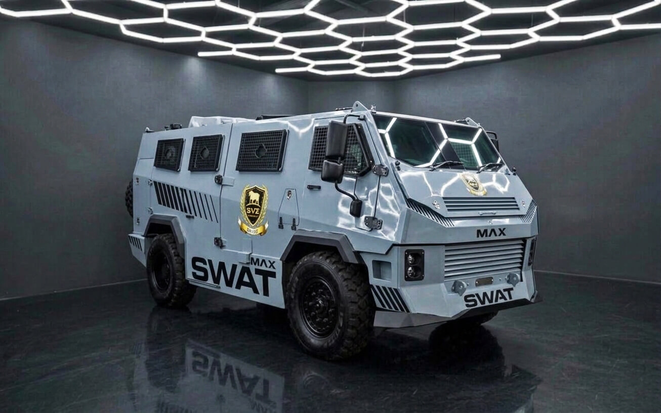 swat-studio-comp Jeep Grand Cherokee studio